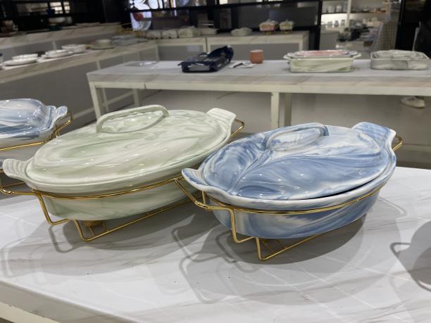 Marmorert keramisk tallerken: En perfekt blanding av kunst og praktisk på spisebordet