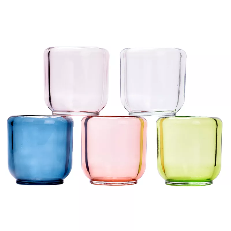 Lysestake i farget glass Lysestake i farget glass