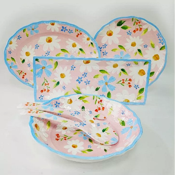Painted Daisy Garden Plates Set
